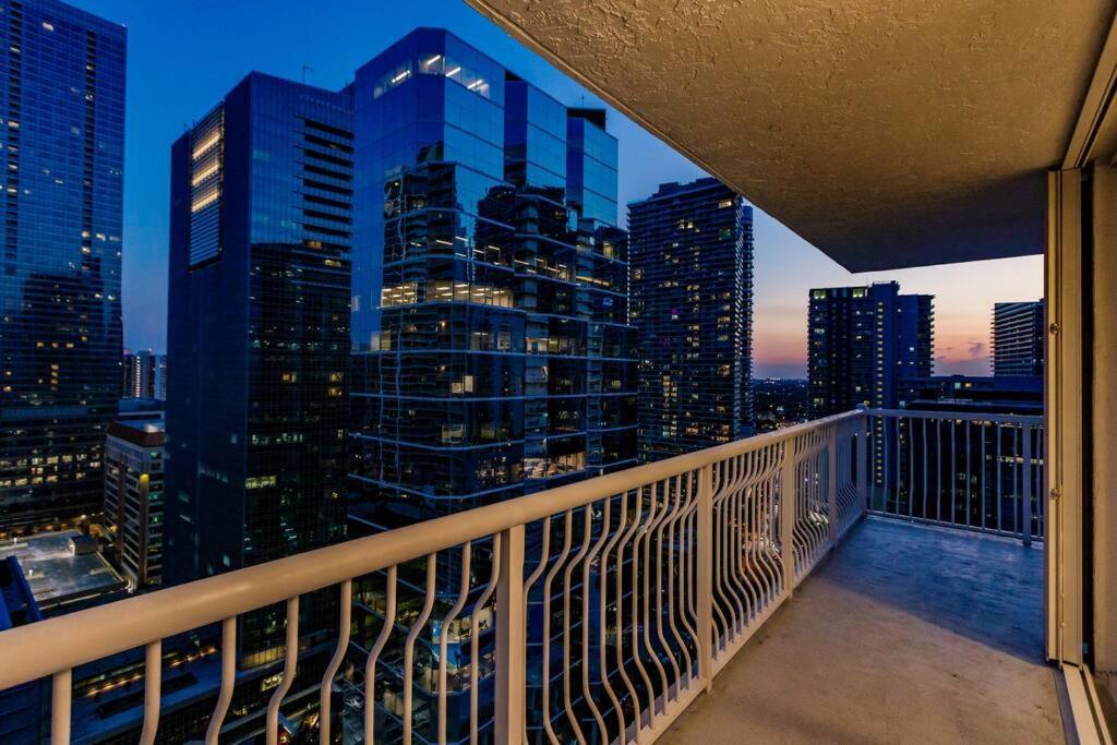 Upscale Brickell 3 Bedroom With Water Views And Free Parking Miami Exteriér fotografie