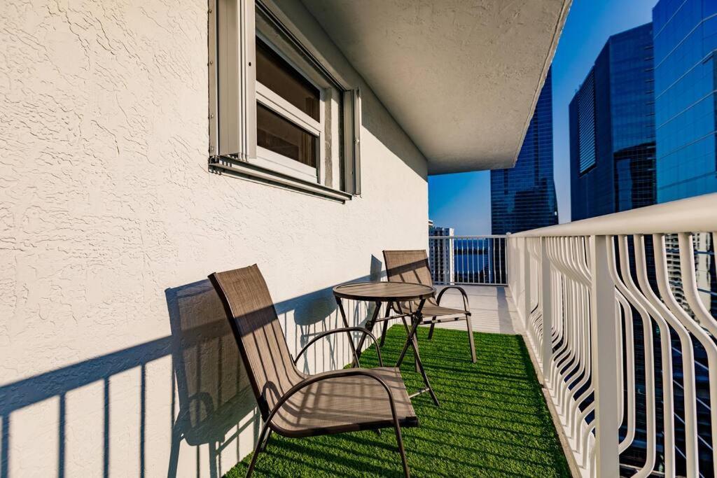 Upscale Brickell 3 Bedroom With Water Views And Free Parking Miami Exteriér fotografie