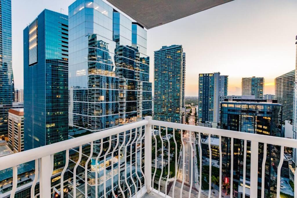 Upscale Brickell 3 Bedroom With Water Views And Free Parking Miami Exteriér fotografie